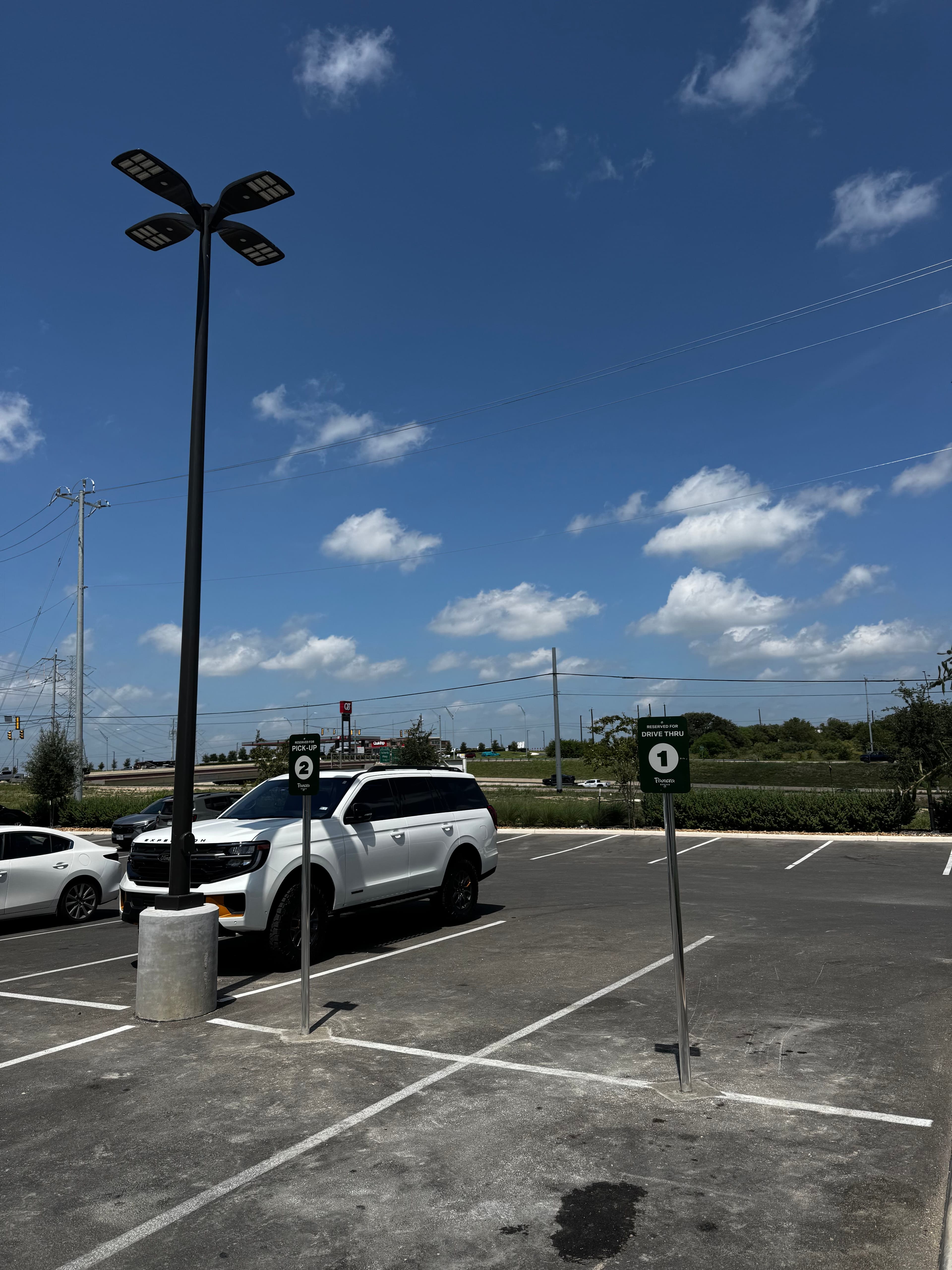 Project Same-Day Sign Post Installation for a New Schertz Business image